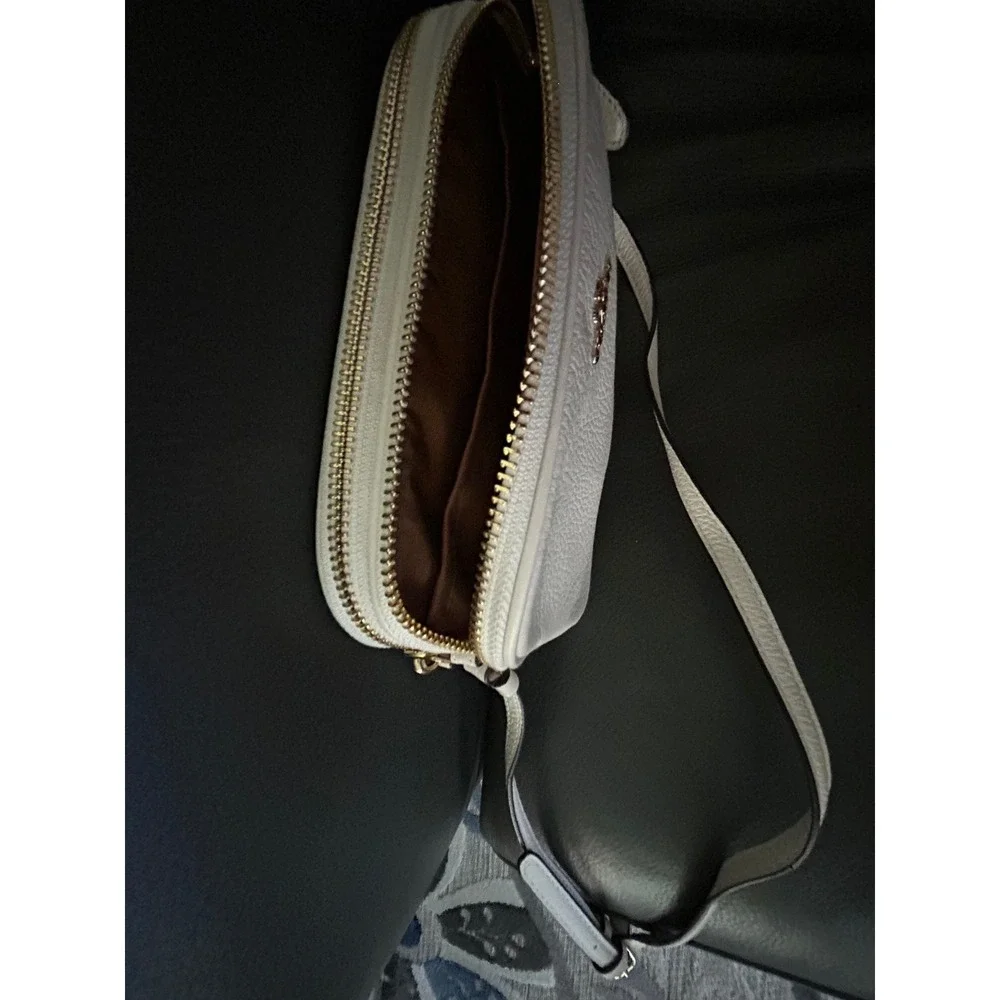 Coach Double Zip Crossbody Bag Pebbled Leather‎ Chalk White Gold Tone Hardware